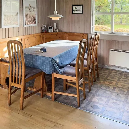 3 Bedroom Awesome In *