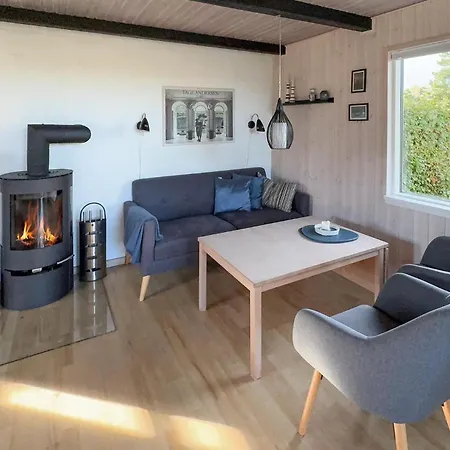 3 Bedroom Awesome In Сasa de vacaciones Tarm
