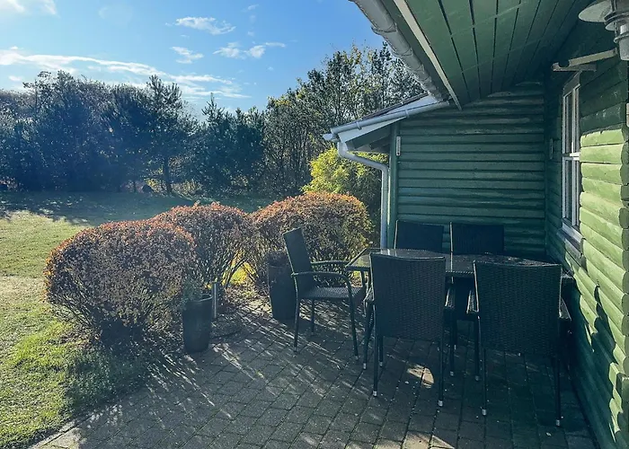 3 Bedroom Awesome In بيت للعطل